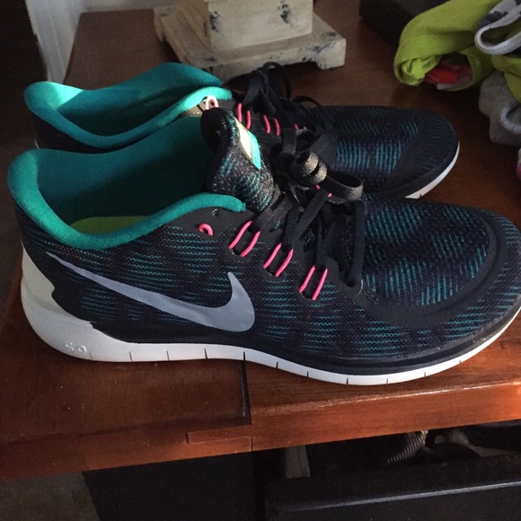 Nike Shoes - RARE Nike Free 5.0 real pink size 8.5